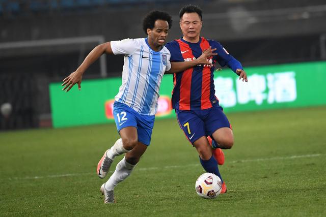 俱乐部杯-林崴21分同曦力克新疆 皮特森33+8